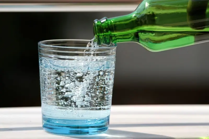 Чи варто пити мінеральну воду 11