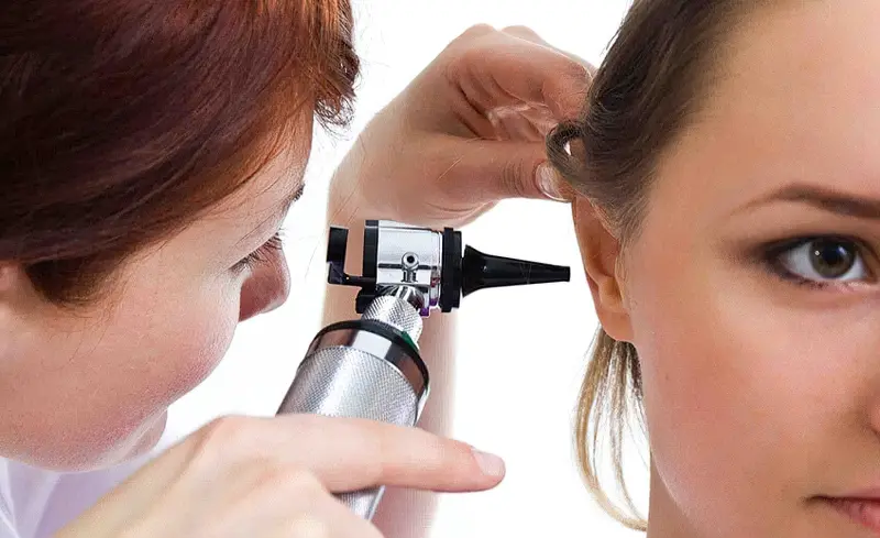 Отоскопія: як проводиться обстеження вух 10